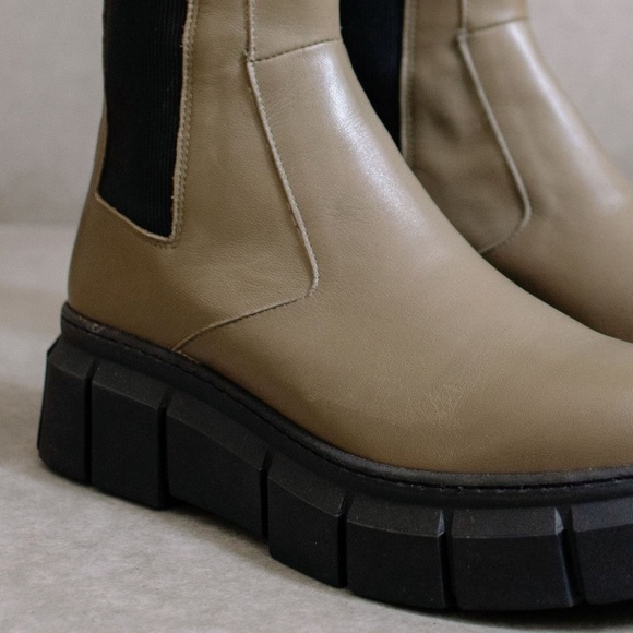 ALOHAS Olive and Black Combat Boots ethically made- size 6.5 - Picture 6 of 6